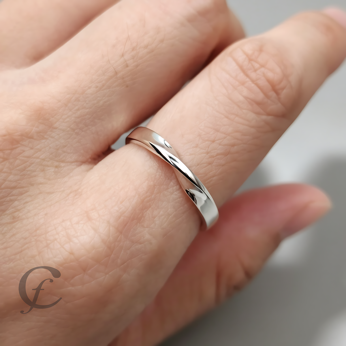 Personalized Matching Mobius Ring in Solid 925 Sterling Silver – Engraved Minimalist Twisted Wedding Bands