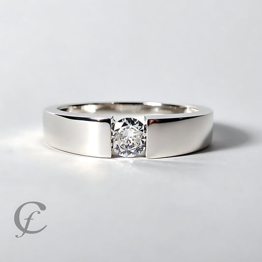 Modern Solitaire Engagement Ring for Men in 925 Sterling Silver – Round Cut Stone